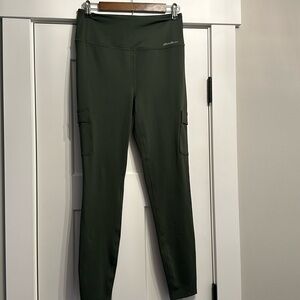 Like new Eddie Bauer cargo yoga pants